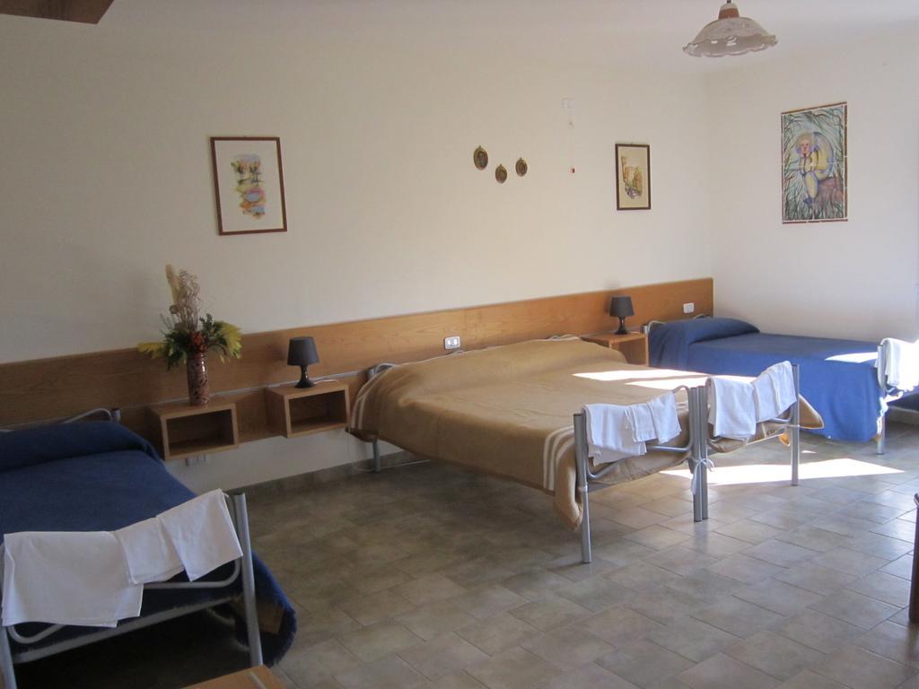 Villa Locanda Dell'Asino D'Oro à Sulmona Chambre photo