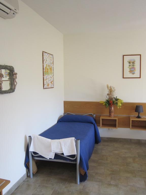 Villa Locanda Dell'Asino D'Oro à Sulmona Chambre photo